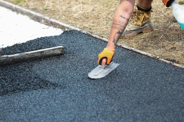 Porous Lane footpaths are more permeable than normal footpaths, allowing water to soak into the ground.