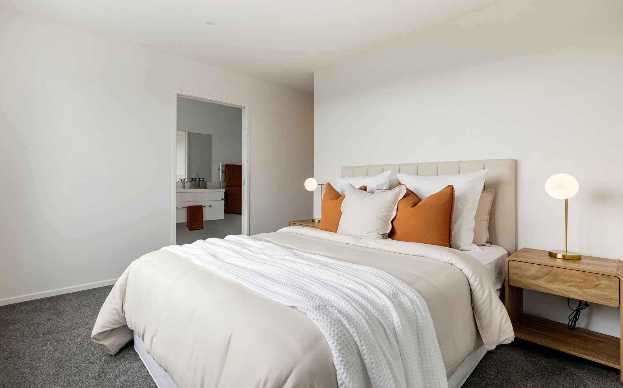 New home master suite in Hamilton